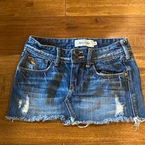 Kids abercrombie distressed denim skirt sz 8